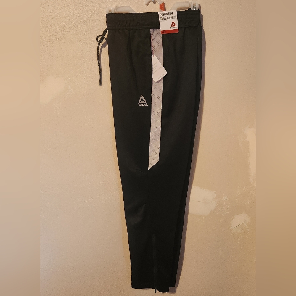 BRAND NEW WITH TAGS REEBOK Mens Tapered Slim Reflective Pants Size Medium